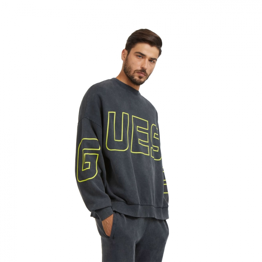 sweatshirt-mit-frontlogo