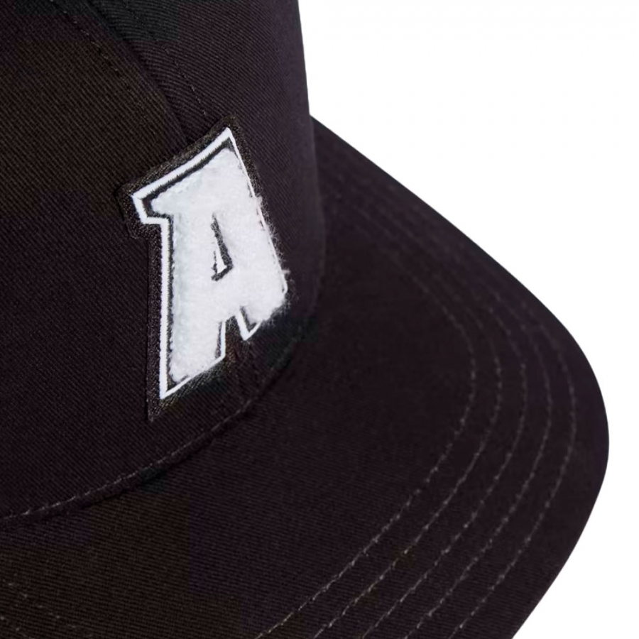 casquette-avec-logo