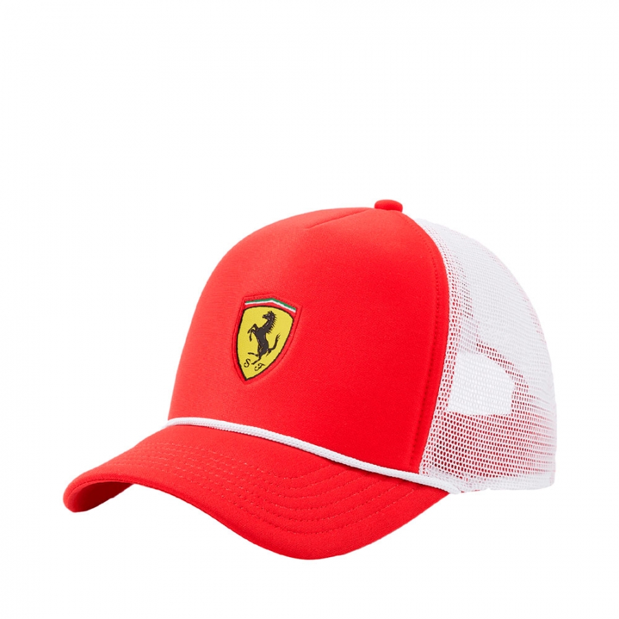 casquette-de-camionneur-de-course-scuderia-ferrari