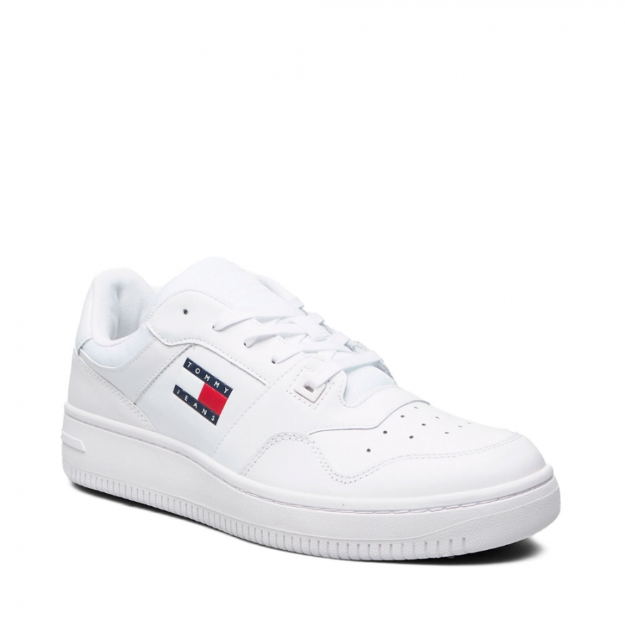 sneakers-en-cuir-style-retro-essentiel