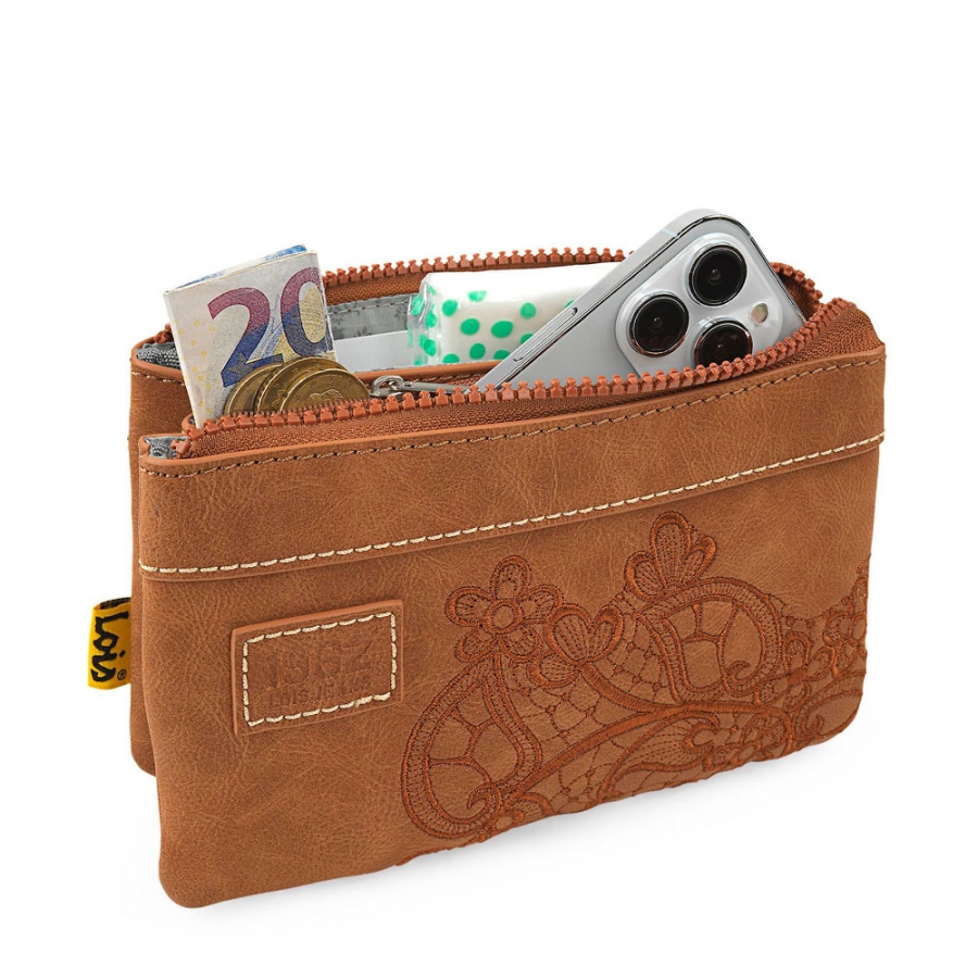 brown-triple-hand-wallet