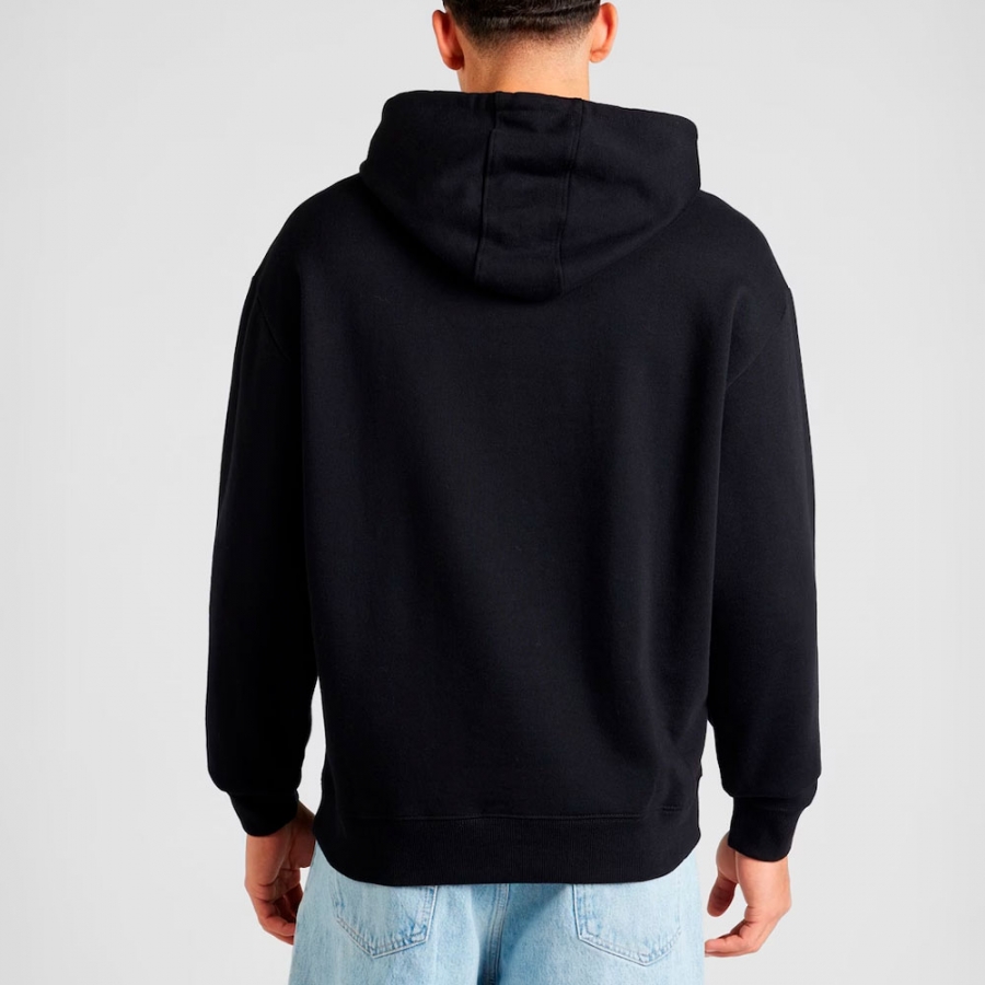 sweatshirt-mit-stickerei-vorne