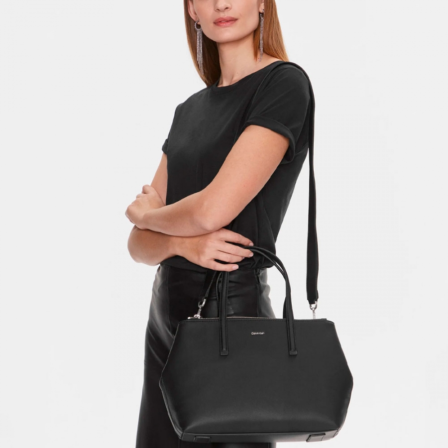 borsa-a-tracolla-must-tote