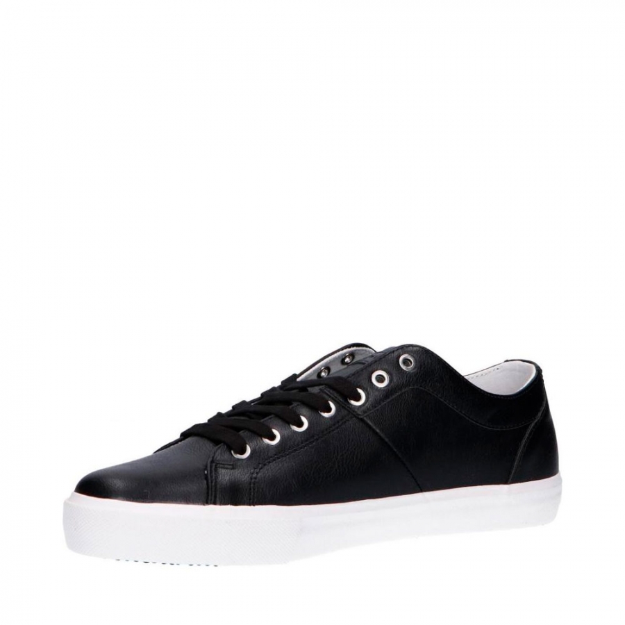 sneakers-regulieres-noires-woodward