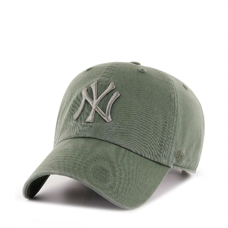 grune-kappe-der-new-york-yankees