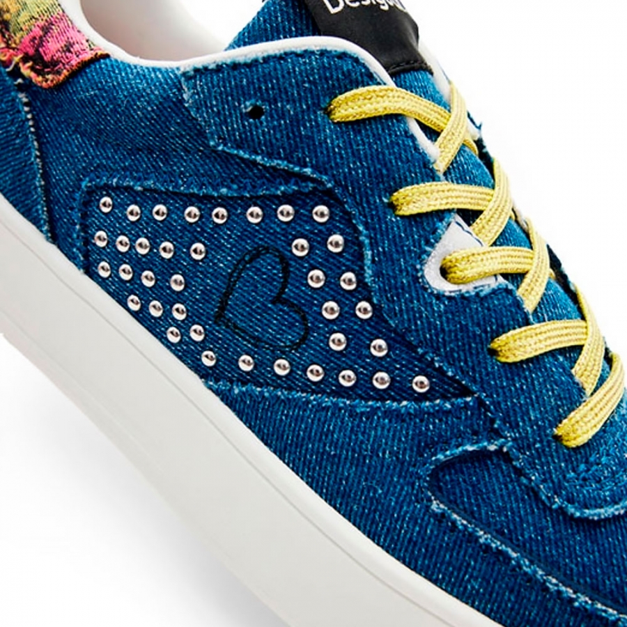 sneakers-a-plateforme-en-denim-avec-coeur