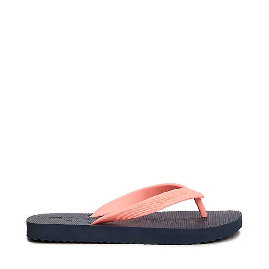 flip-flops-with-teeth-sole