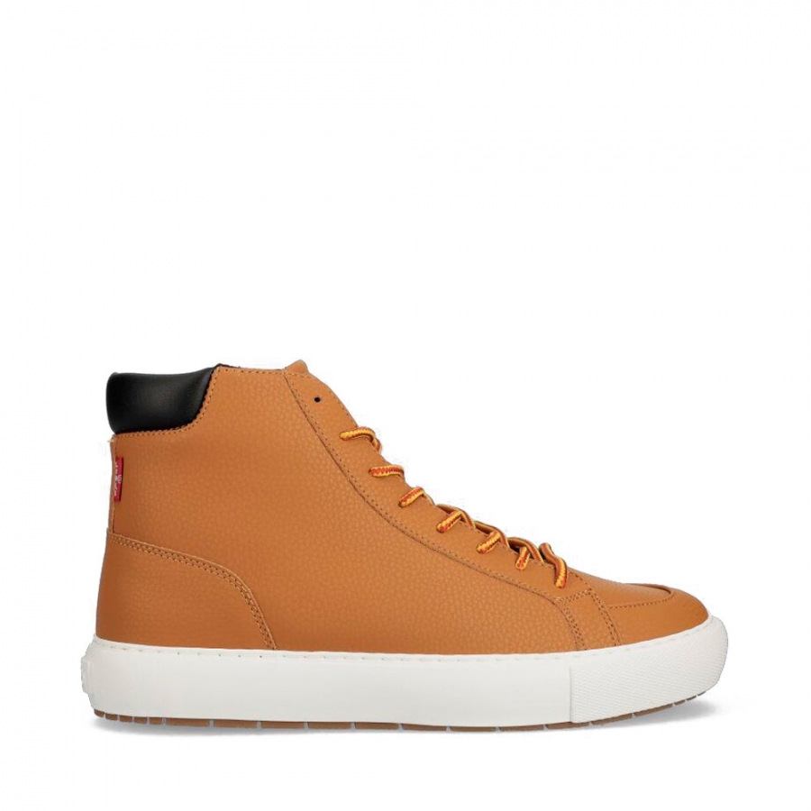 sneakers-montantes-chukka-robustes-woodward