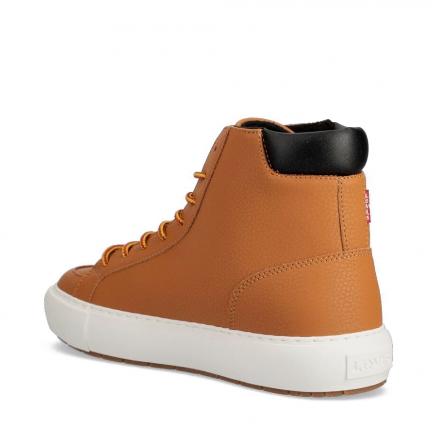 sneakers-montantes-chukka-robustes-woodward