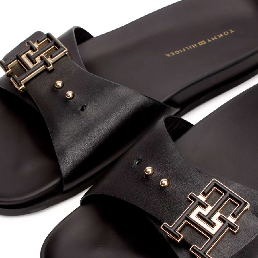 monogram-flat-leather-sandals