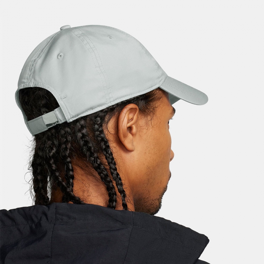 unstructured-dri-fit-cap-with-logo