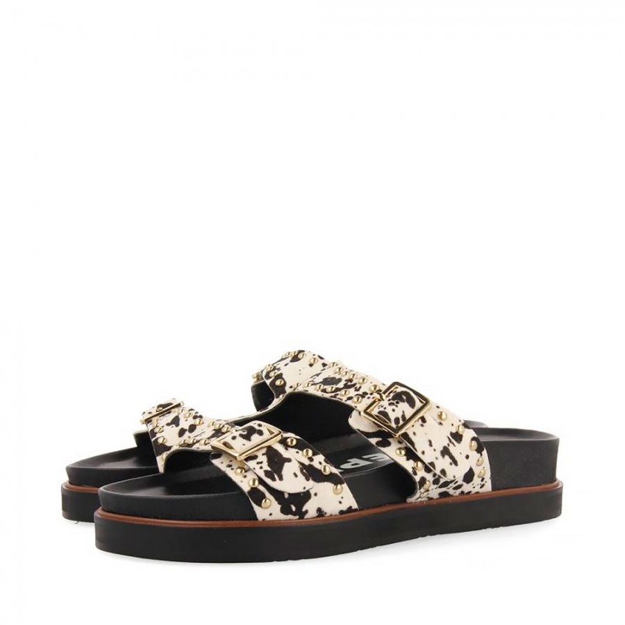 bio-sandalen-mit-kuh-print