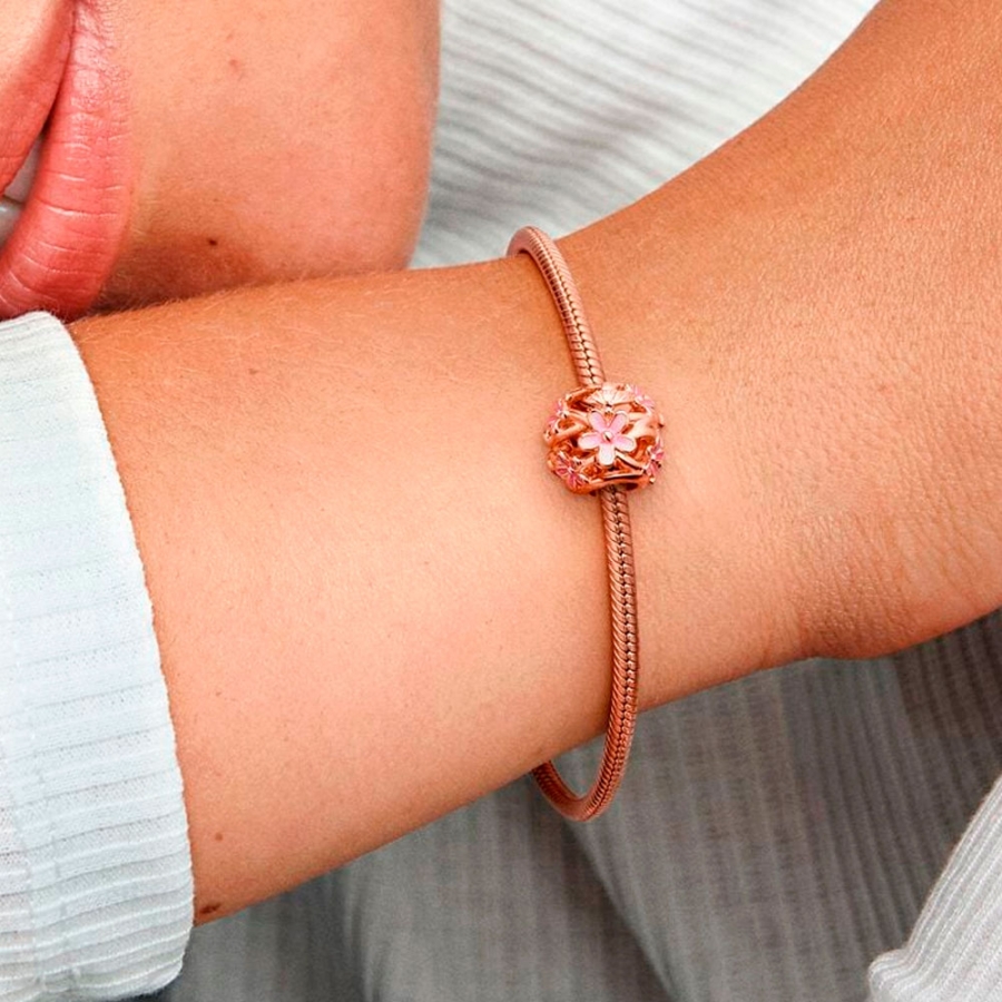 charm-pink-daisy-openwork-788772c01