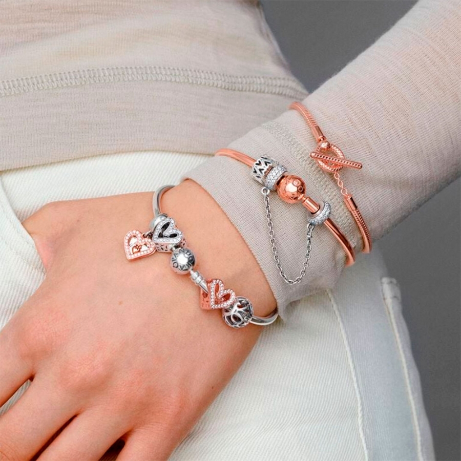 pulsera-pandora-rigida-en-plata-de-ley-59071319