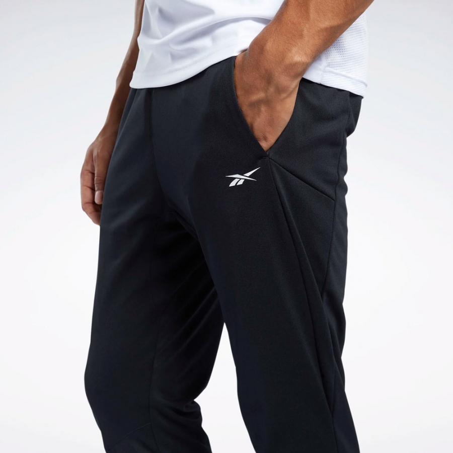 pantaloni-della-tuta-pronti-per-l-allenamento