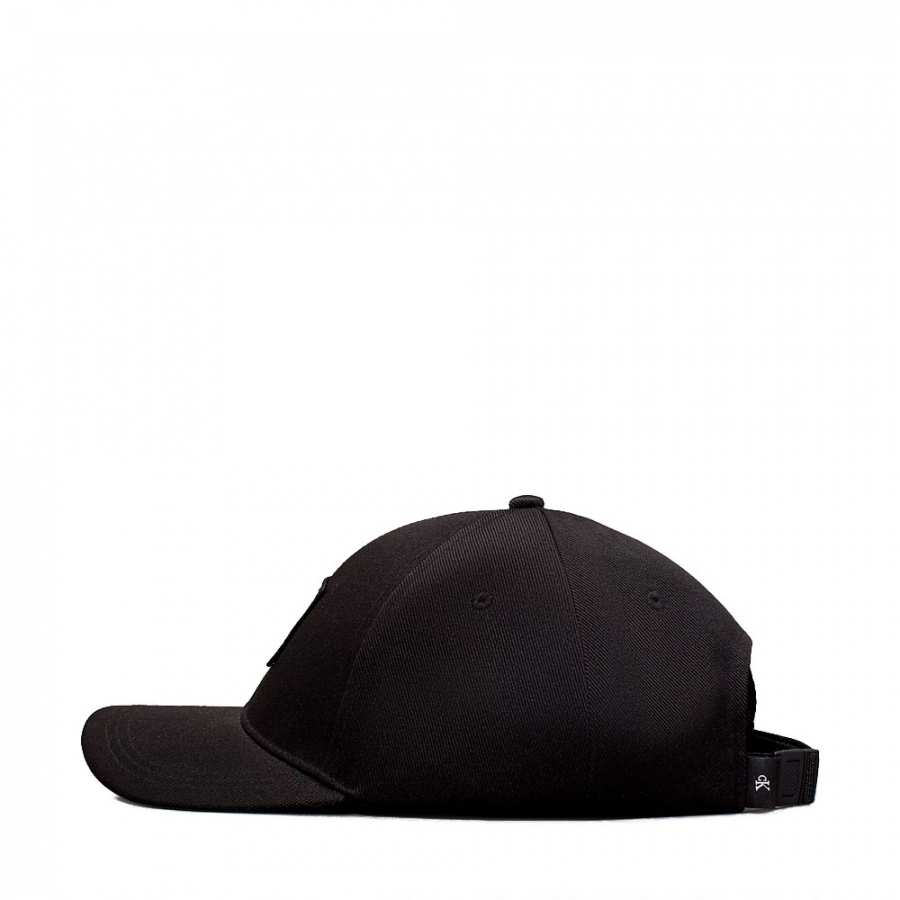 casquette-en-serge-avec-peluche-chaude