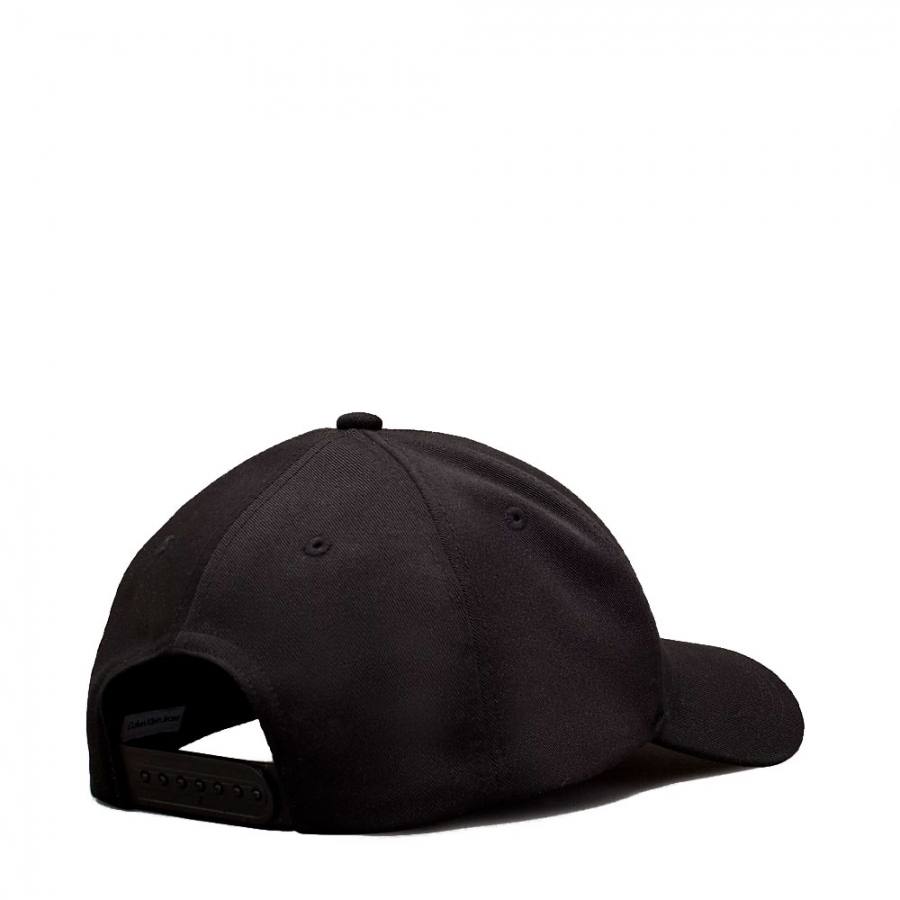 casquette-en-serge-avec-peluche-chaude