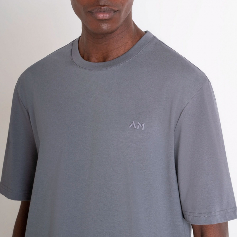 relax-fit-basic-t-shirt