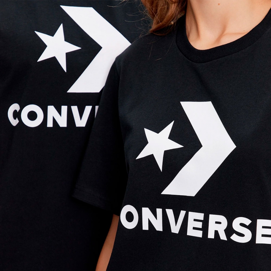 t-shirt-con-logo-sul-davanti-unisex