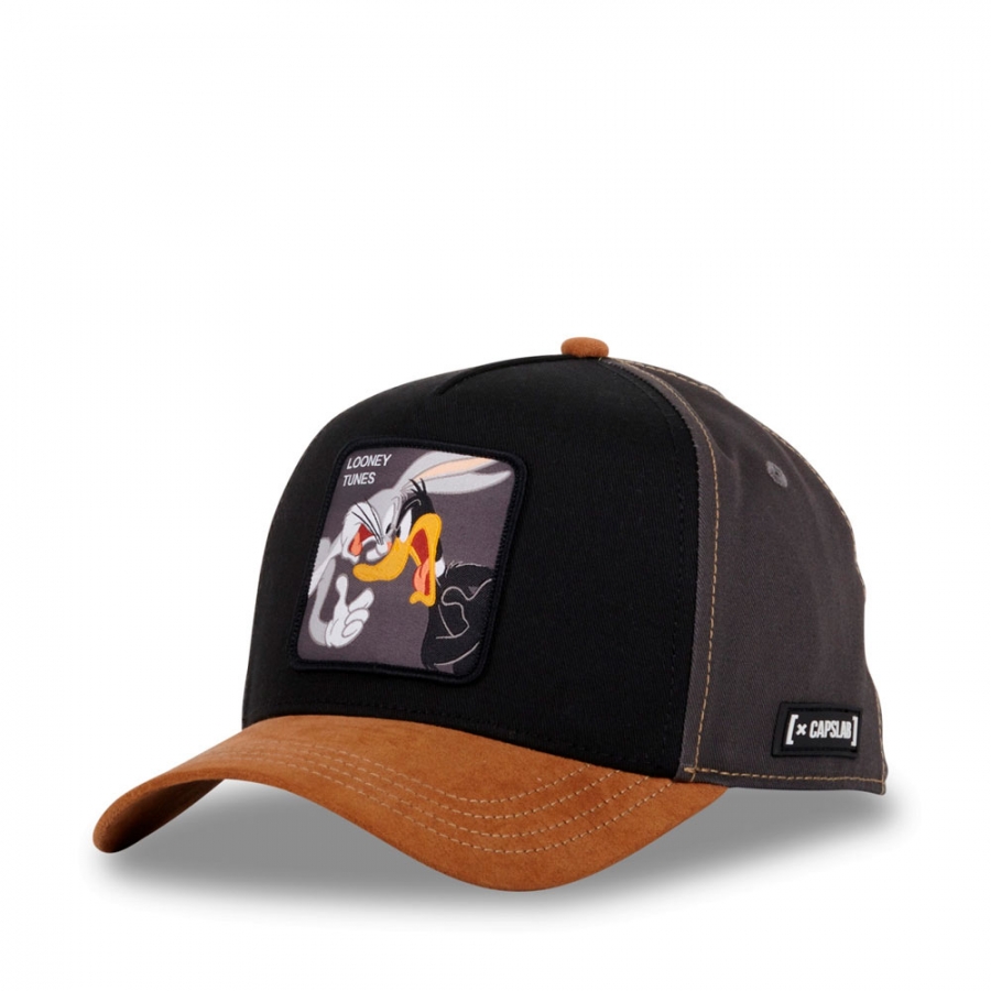 bugs-bunny-and-daughter-duck-cap