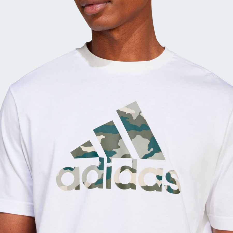 badge-of-sport-camo-graphic-t-shirt