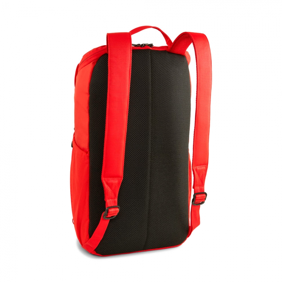 scuderia-ferrari-race-backpack