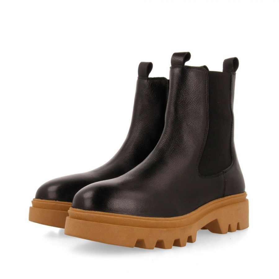 chelsea-boot