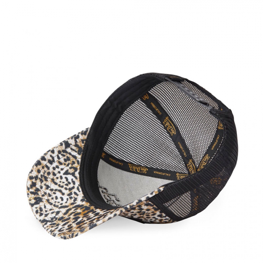 gorra-con-estampado-de-animal-print