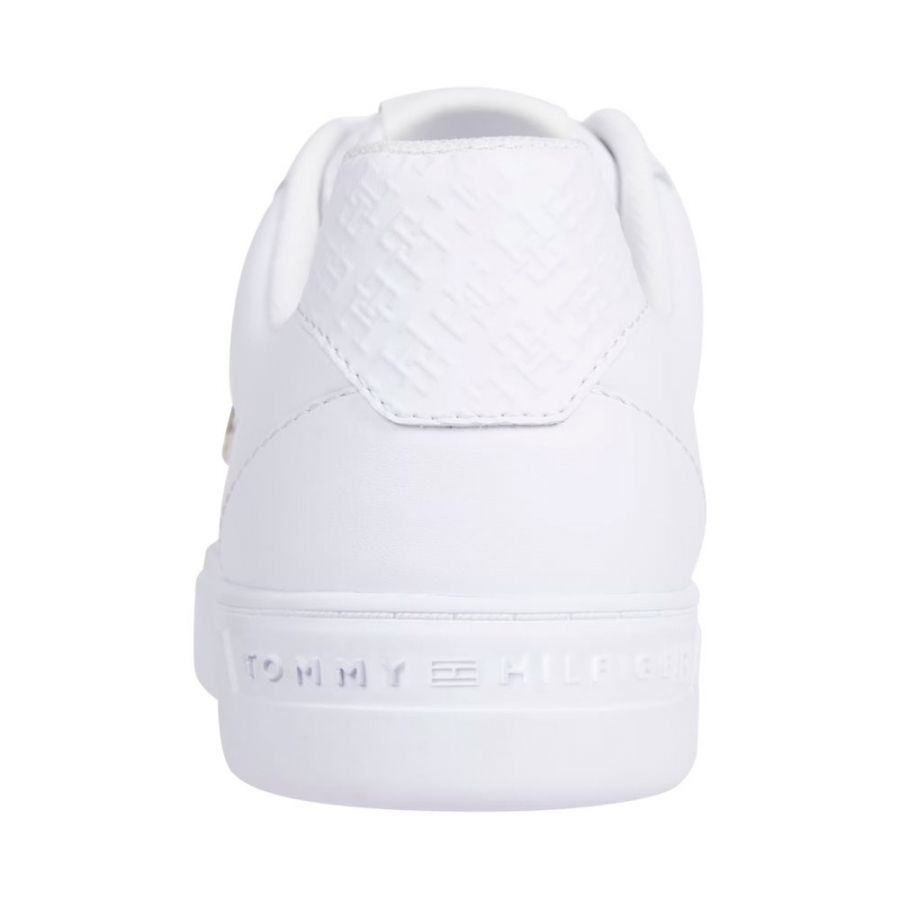 zapatillas-de-piel-con-monogramas-th