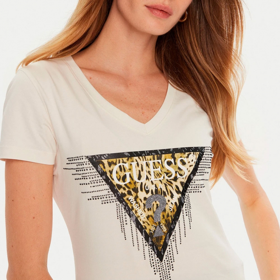 t-shirt-a-logo-triangulaire-a-imprime-animalier