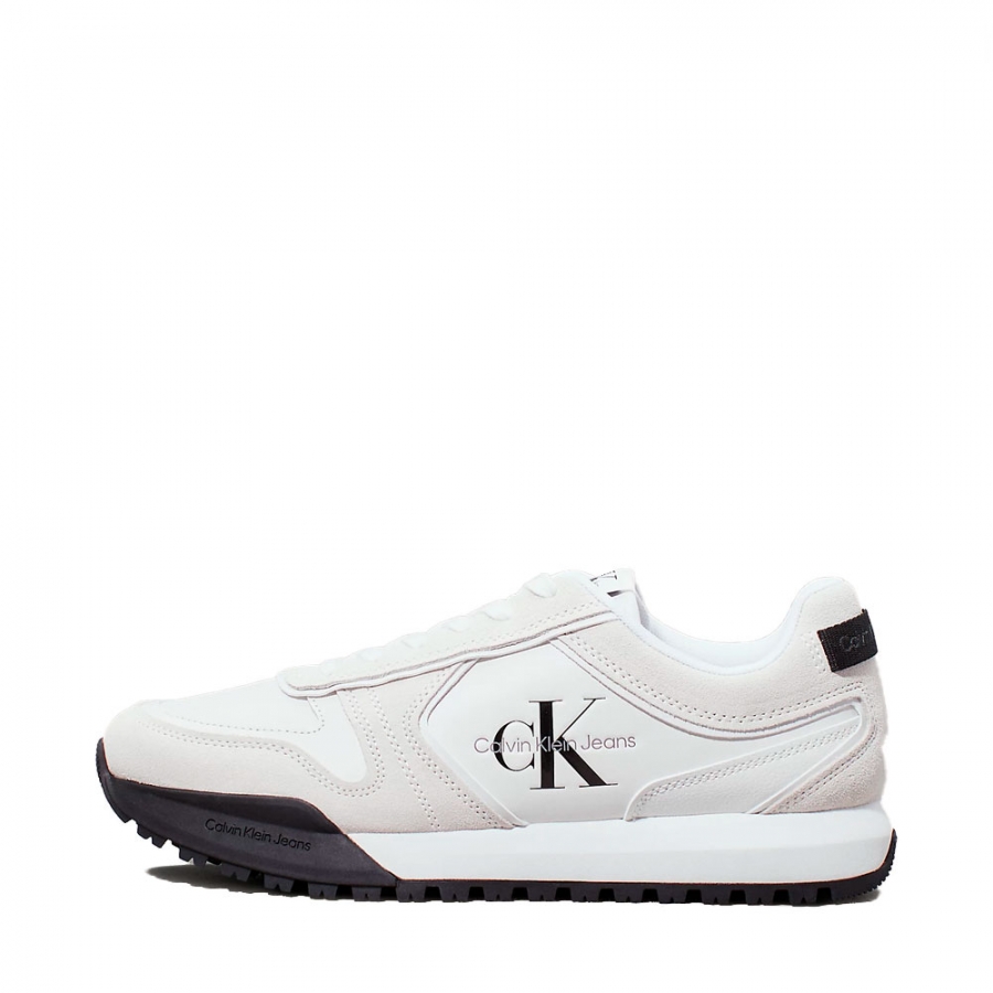 toothy-run-irregular-lines-sneakers