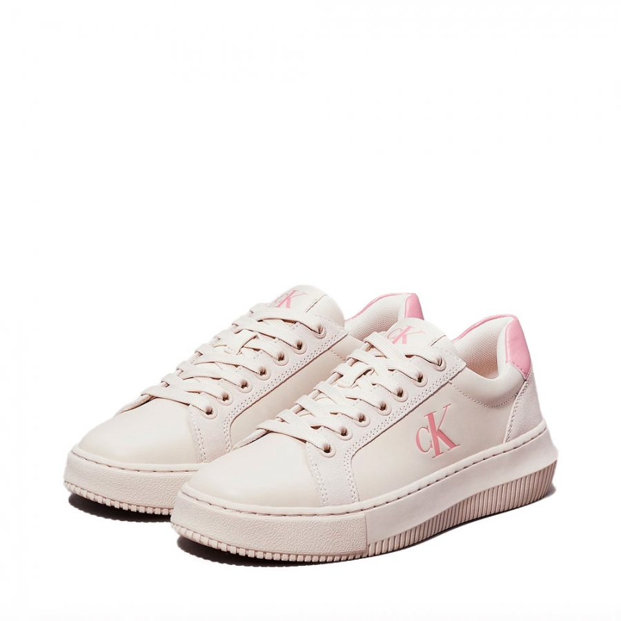 sneakers-a-semelle-coupe-epaisse