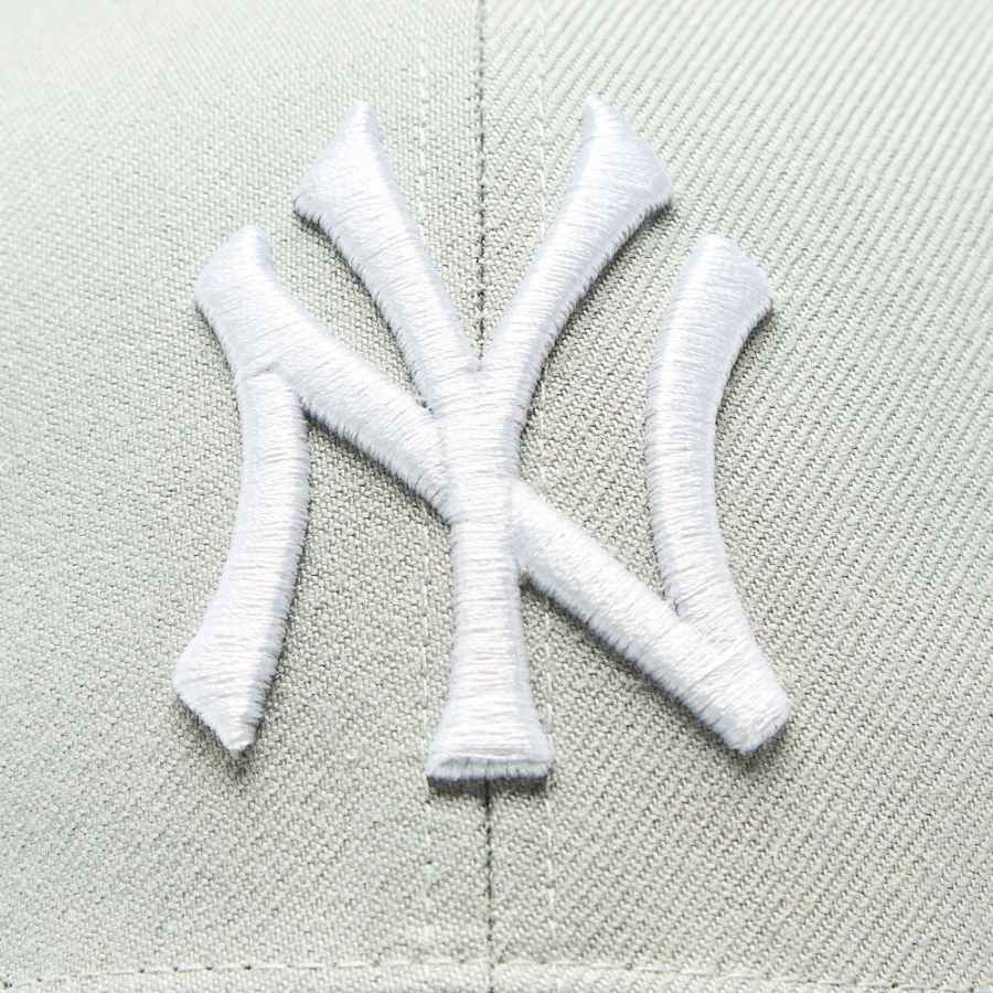 bone-new-york-yankees-com-viseira