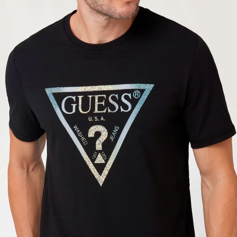 t-shirt-stretch-com-logotipo-triangulo