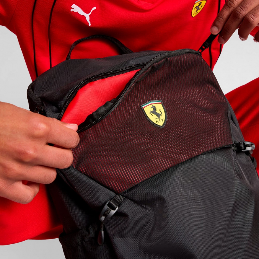 ferrari-race-backpack