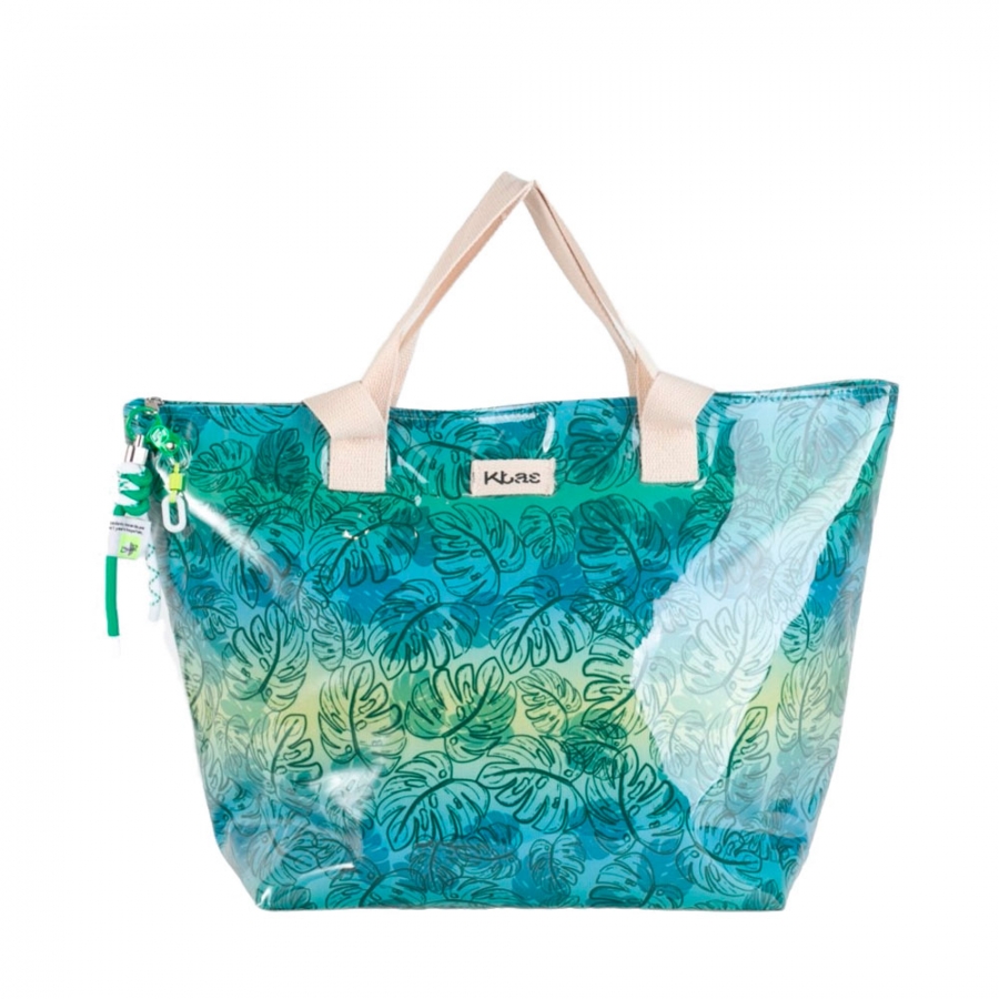 plastic-canvas-beach-bag