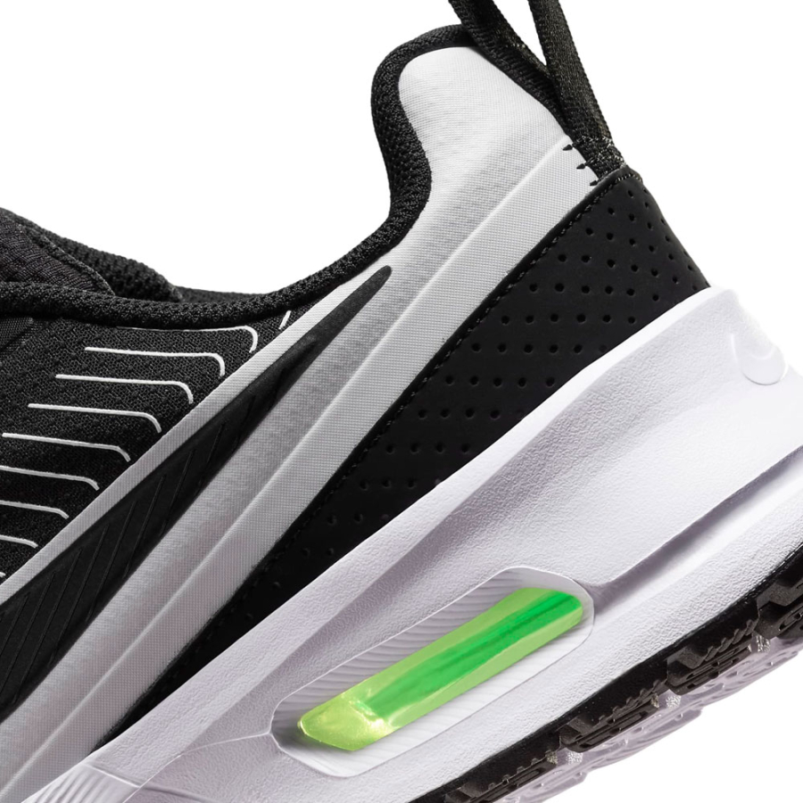 air-max-nuaxis-sneakers