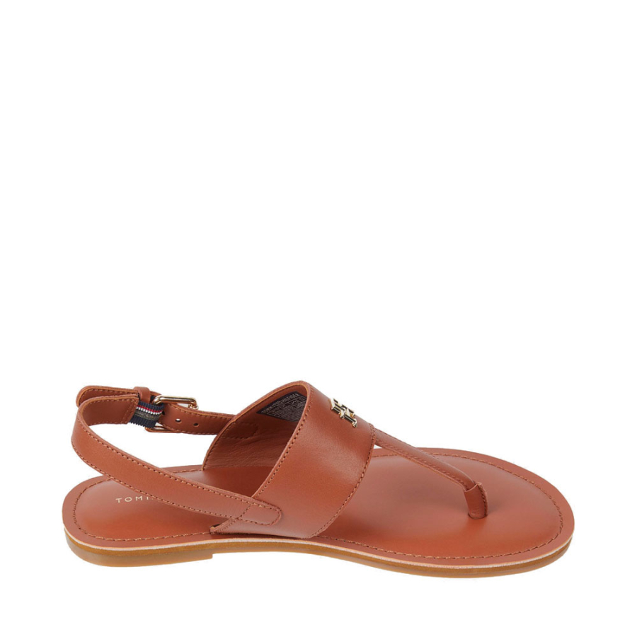 flat-sandals-with-strap-and-monogram-plate