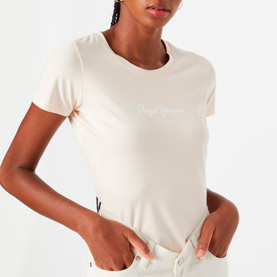 t-shirt-con-logo-stampato-vestibilita-slim