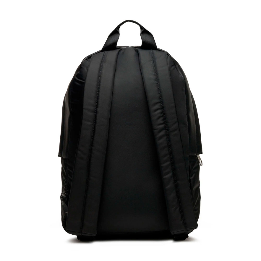 essential-curved-backpack