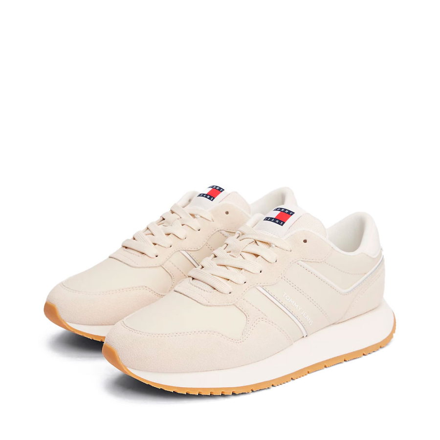 sneakers-classiques-retro-en-daim