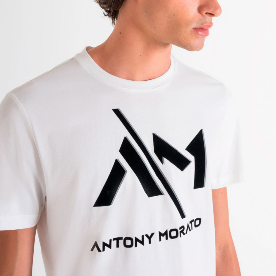 camiseta-regular-fit-con-logotipo-estampado