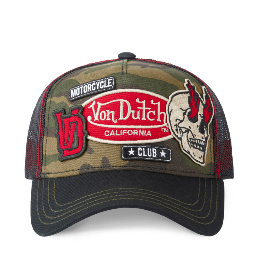 gorra-trucker-con-parches-de-la-marca