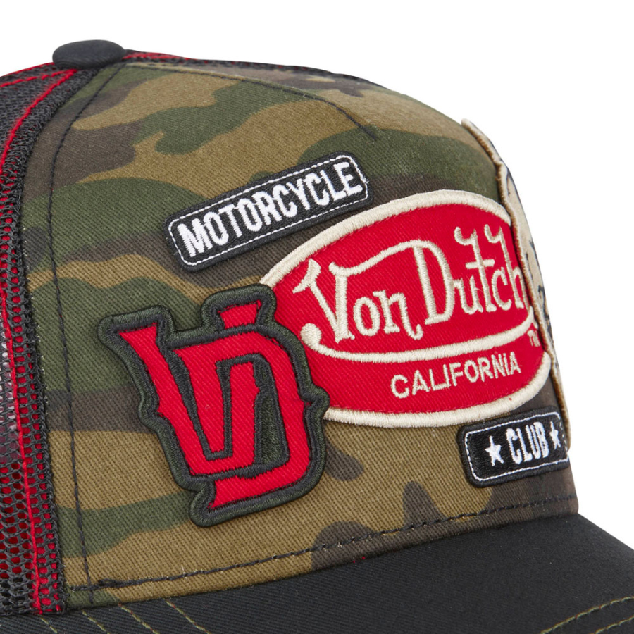 casquette-trucker-avec-ecusson-de-marque