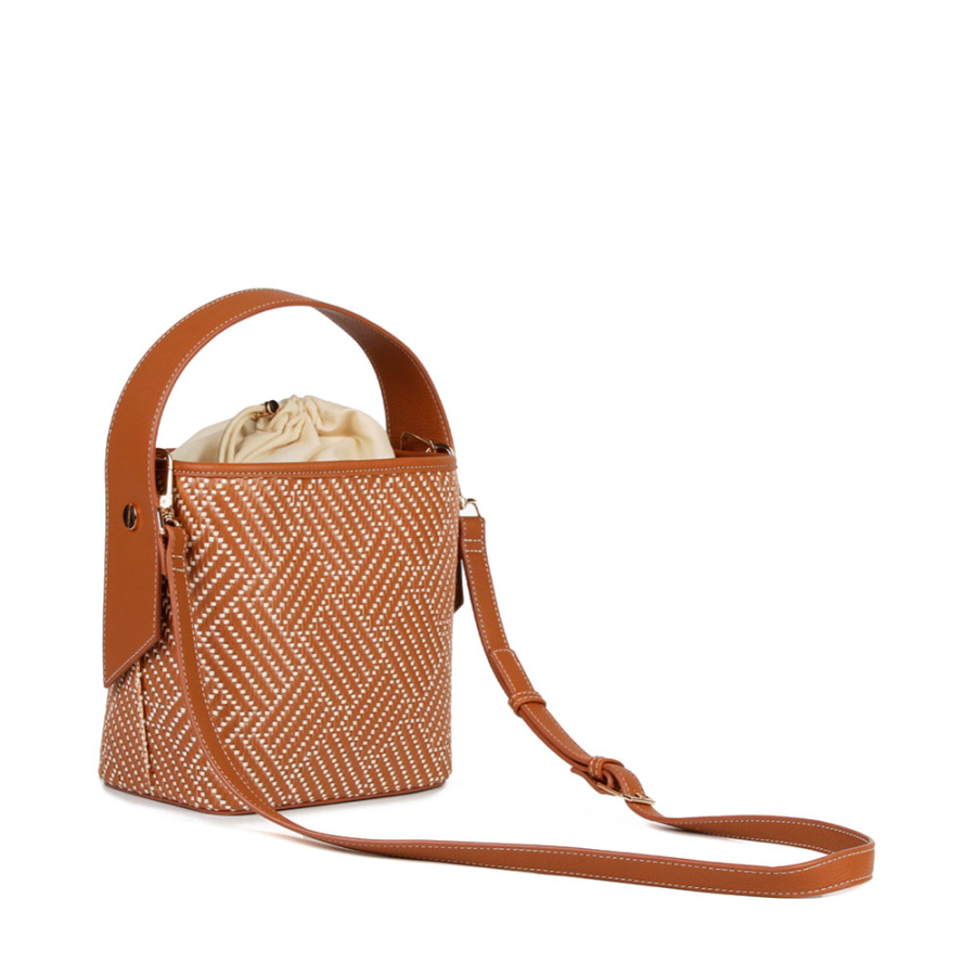 braided-bucket-bag