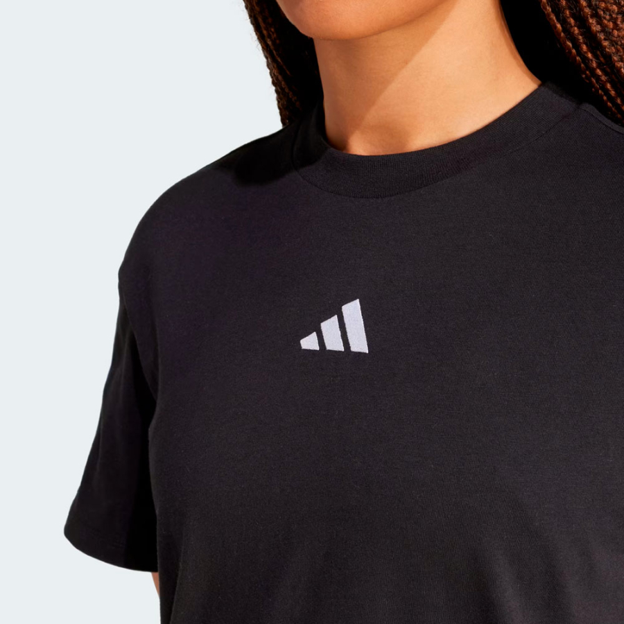 t-shirt-with-3-stripes