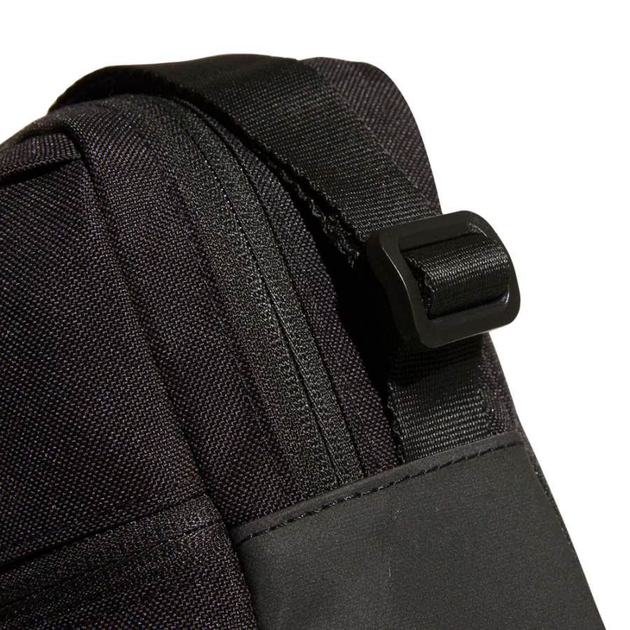 essential-organizer-shoulder-bag