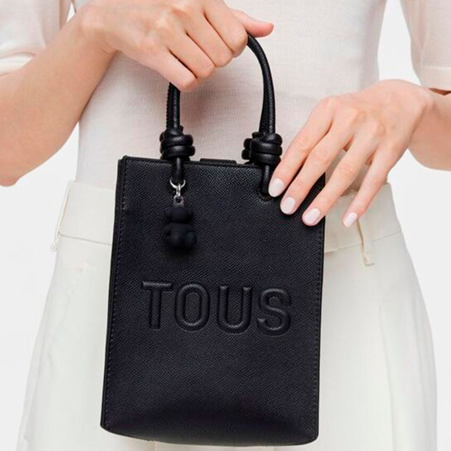 mini-sac-pop-noir-avec-breloque-ours-tous