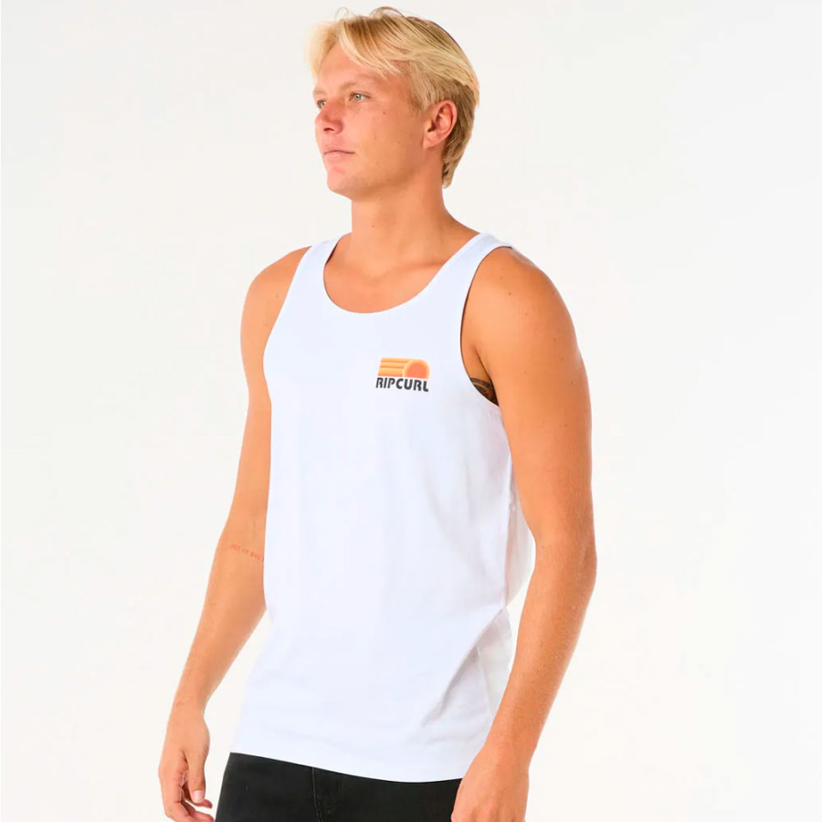 camiseta-surf-revival-peaking